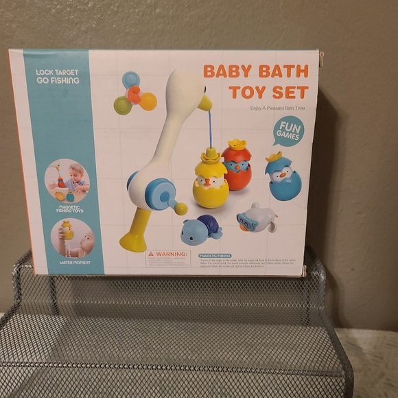 Lock Target GO Fishing baby bath toy set NIB 18 months and up - Picture 4 of 10